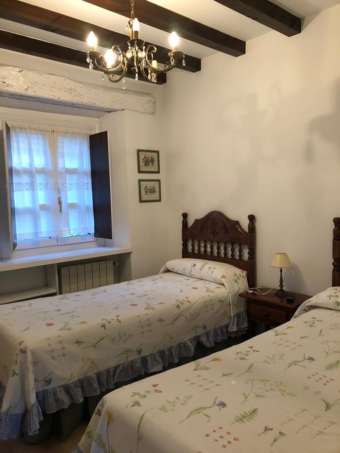 Posada La Casona De Ucieda Eksteriør billede